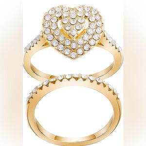 Gold tone cubic zirconia heart ring and wedding band set NIB size 7.5